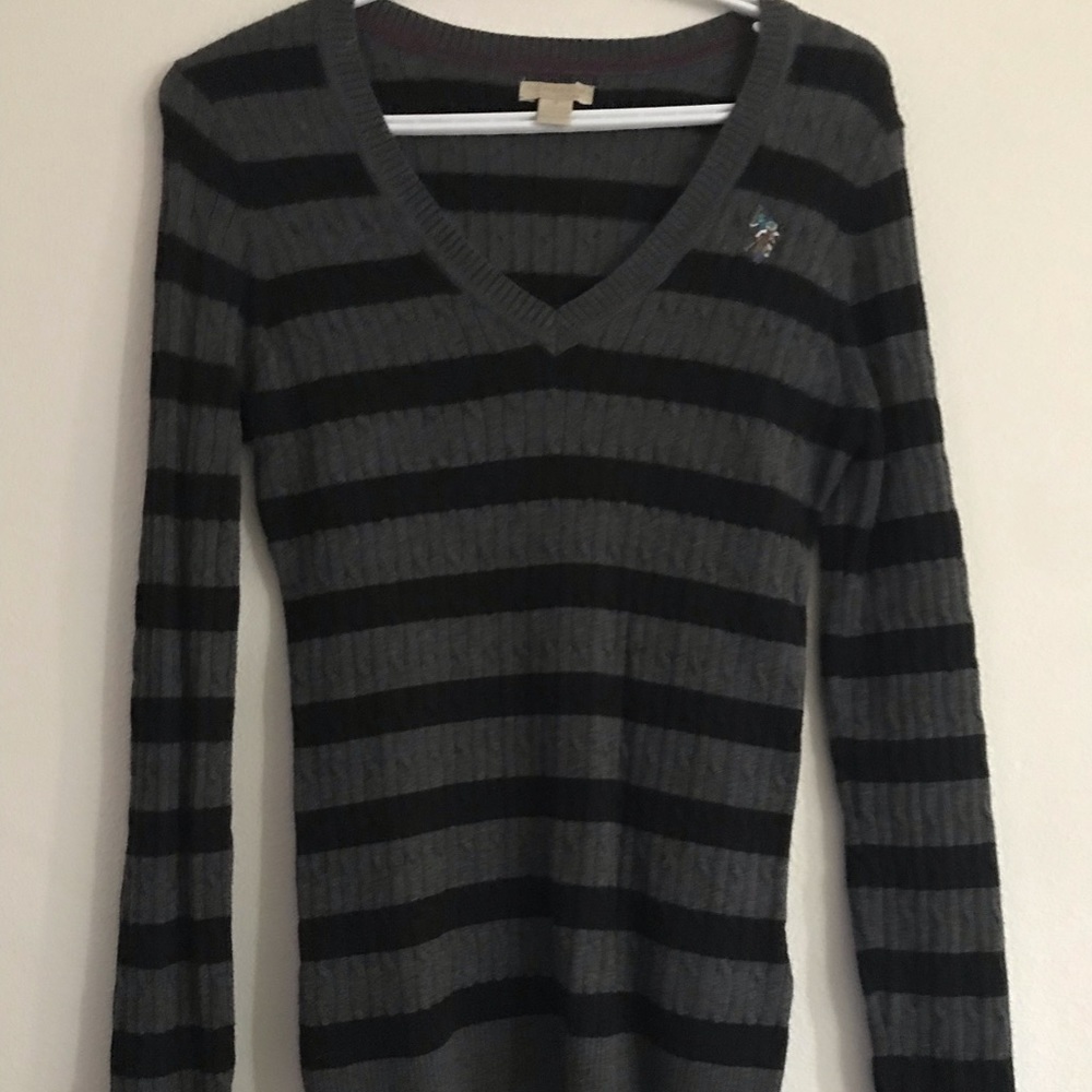 U.S. Polo v- neck sweater